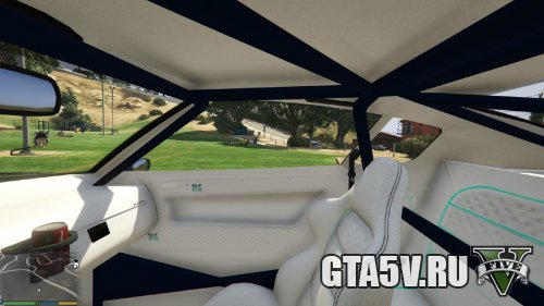 GTA 5 Мод Nissan GTR - 2 скриншот интерьер правое окно